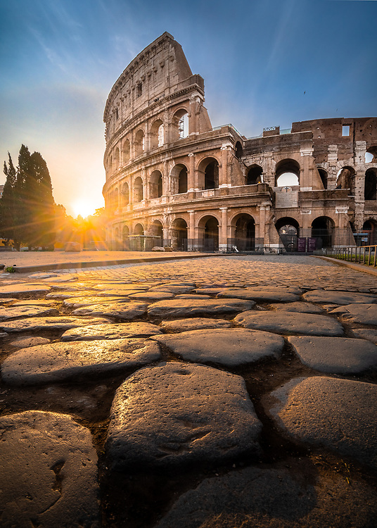 24 Hours in Rome, Colosseum at sunrise